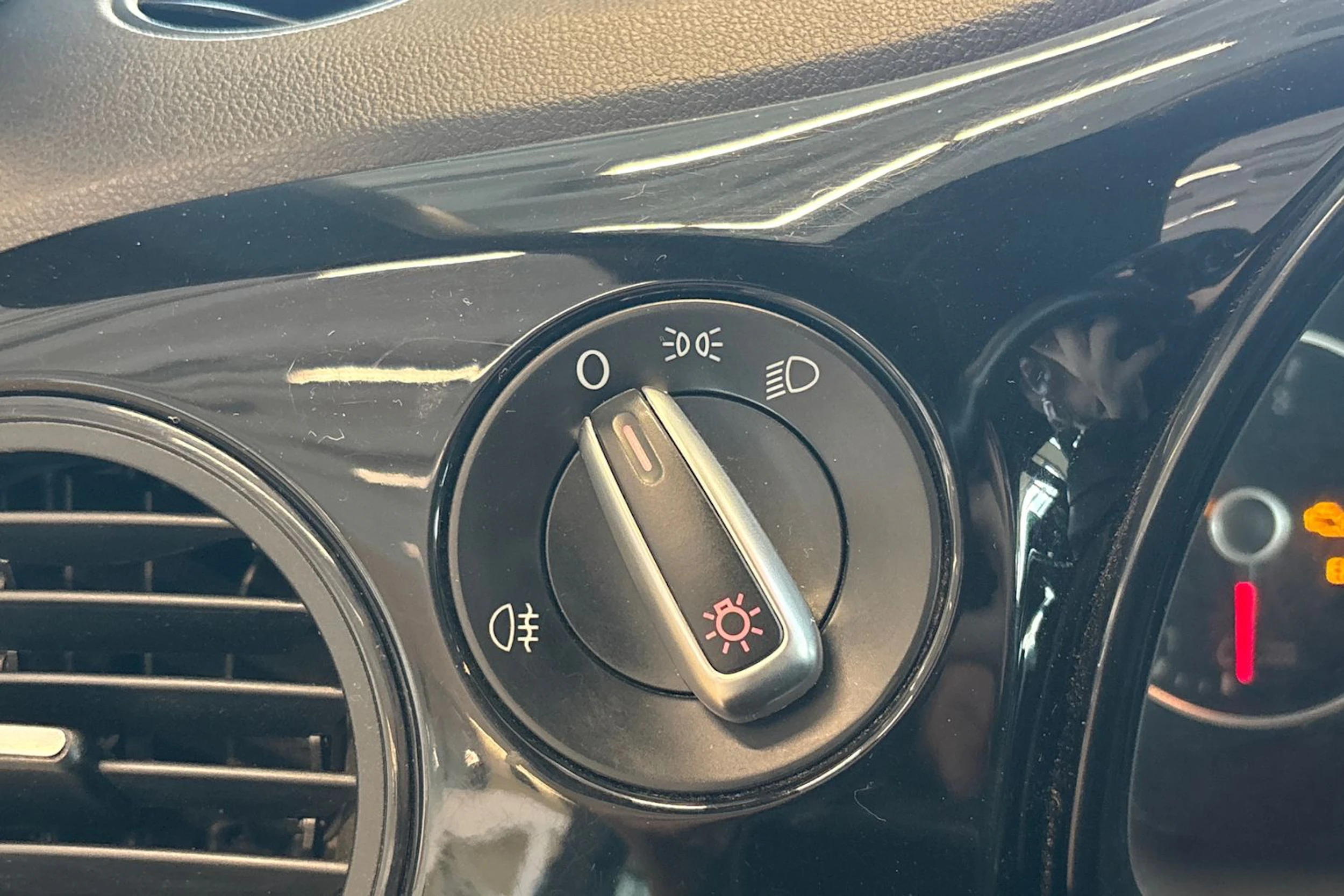 harmaa Volkswagen Beetle 2012 kuva 22.