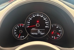 valkoinen Volkswagen Beetle 2012 kuva 15.