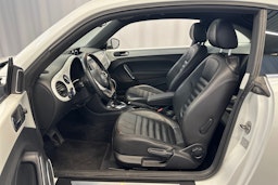 valkoinen Volkswagen Beetle 2013 kuva 11.