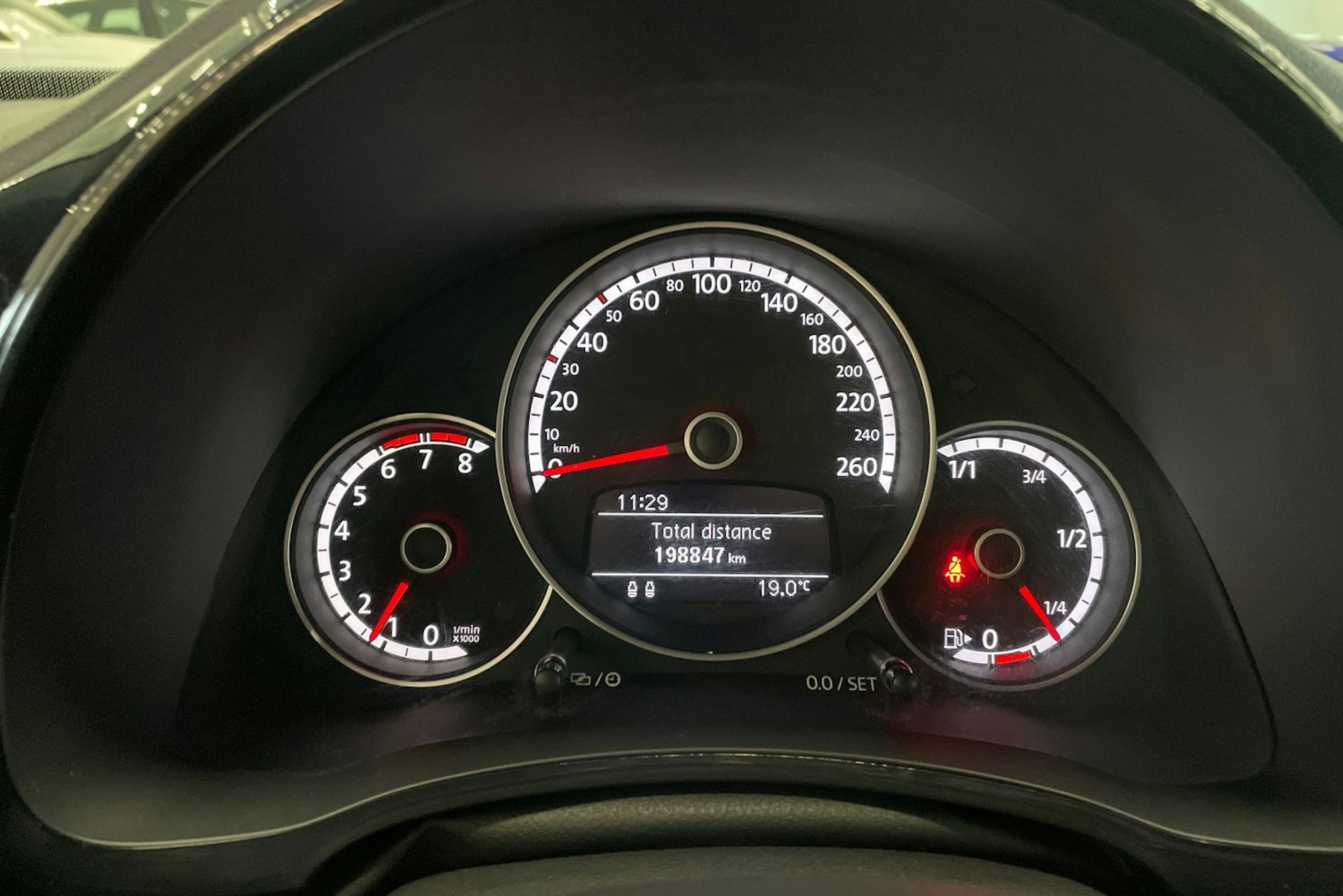 musta Volkswagen Beetle 2014 kuva 16.