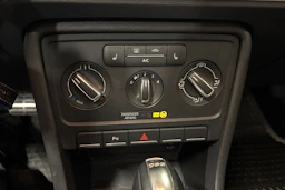 valkoinen Volkswagen Beetle 2014 kuva 16.