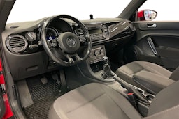 punainen Volkswagen Beetle 2015 kuva 7.