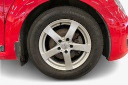 punainen Volkswagen Beetle 2015 kuva 11.