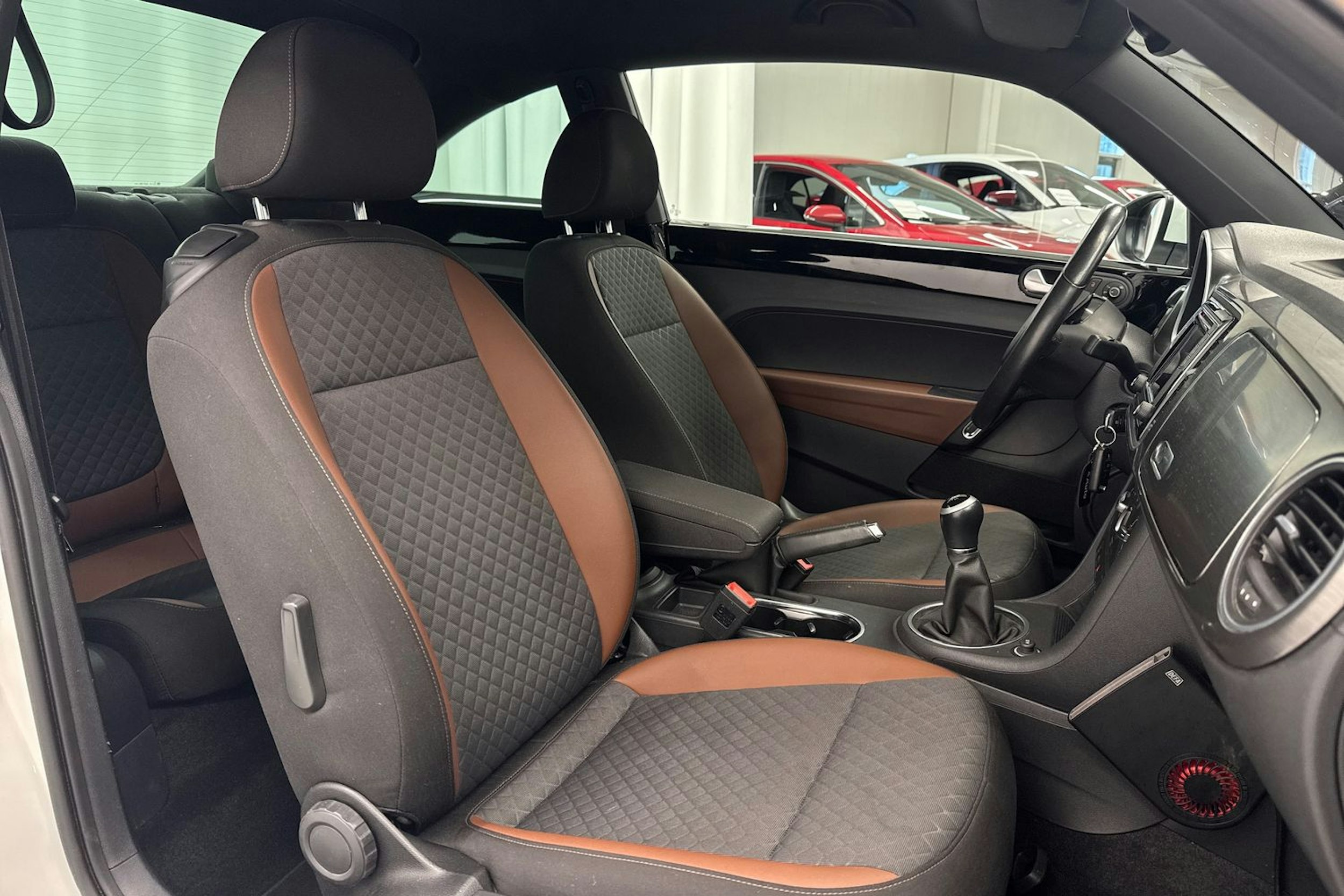 Valkoinen Volkswagen BEETLE 2016 kuva 10.