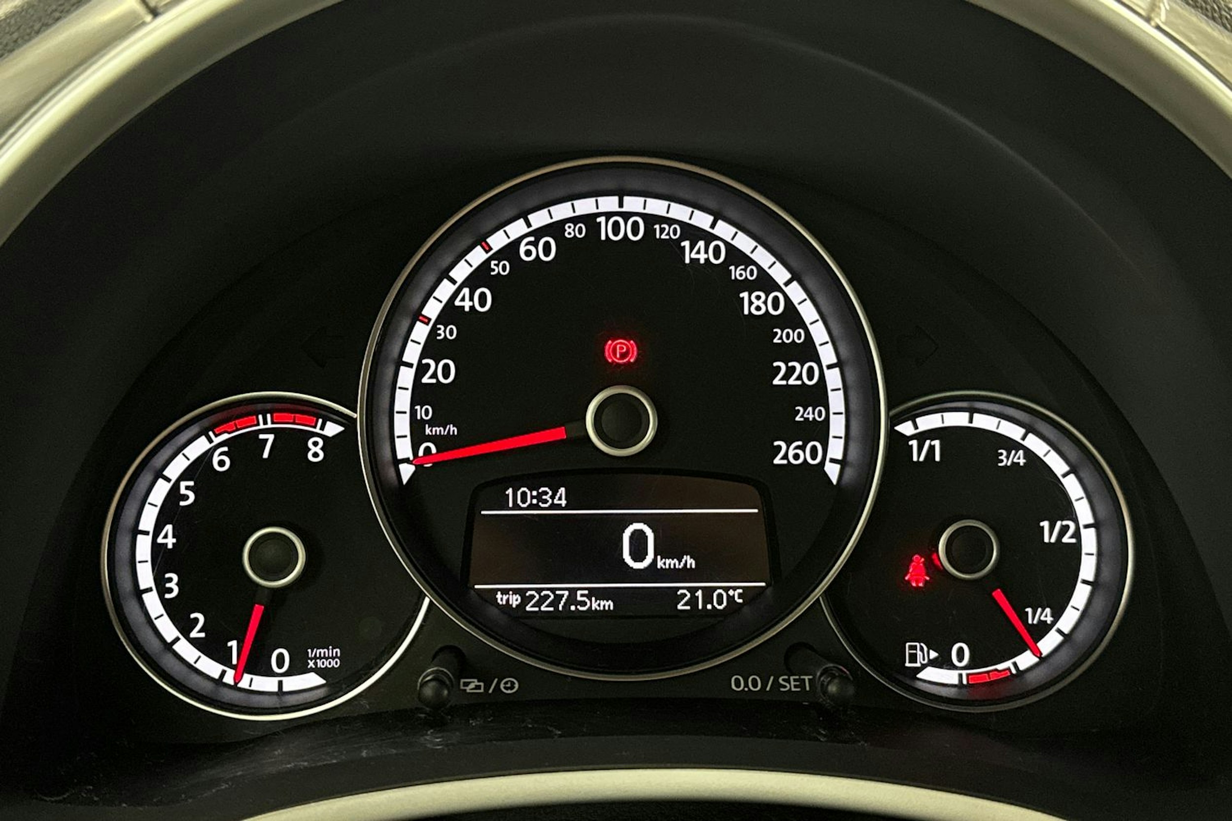Valkoinen Volkswagen BEETLE 2016 kuva 15.