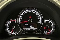 Valkoinen Volkswagen BEETLE 2016 kuva 15.