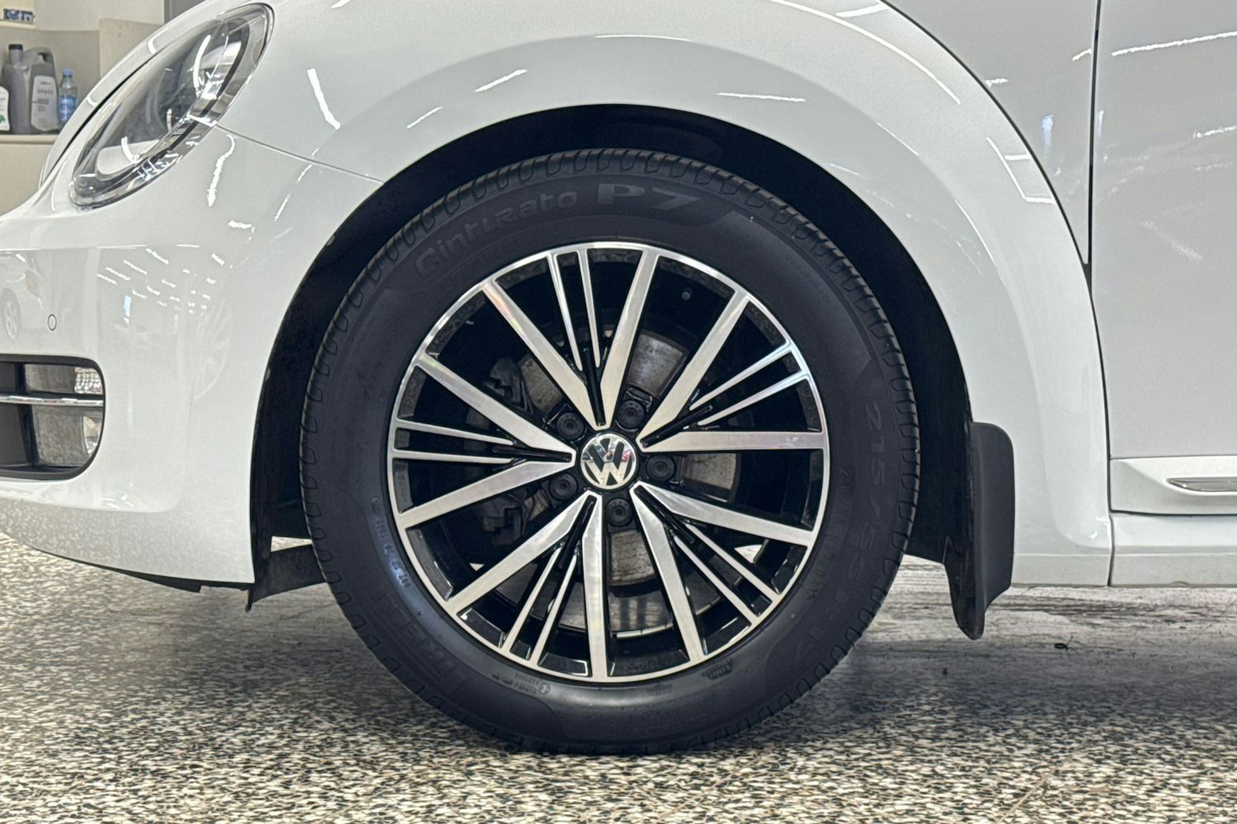Valkoinen Volkswagen BEETLE 2016 kuva 30.