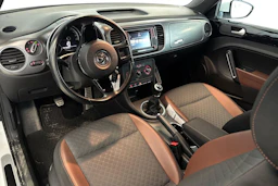 valkoinen Volkswagen Beetle 2016 kuva 6.