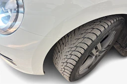 valkoinen Volkswagen Beetle 2016 kuva 9.