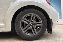 valkoinen Volkswagen Beetle 2016 kuva 10.