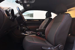 ruskea (beige) Volkswagen Beetle 2016 kuva 11.