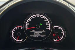 ruskea (beige) Volkswagen Beetle 2016 kuva 12.