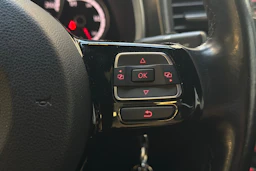 ruskea (beige) Volkswagen Beetle 2016 kuva 14.