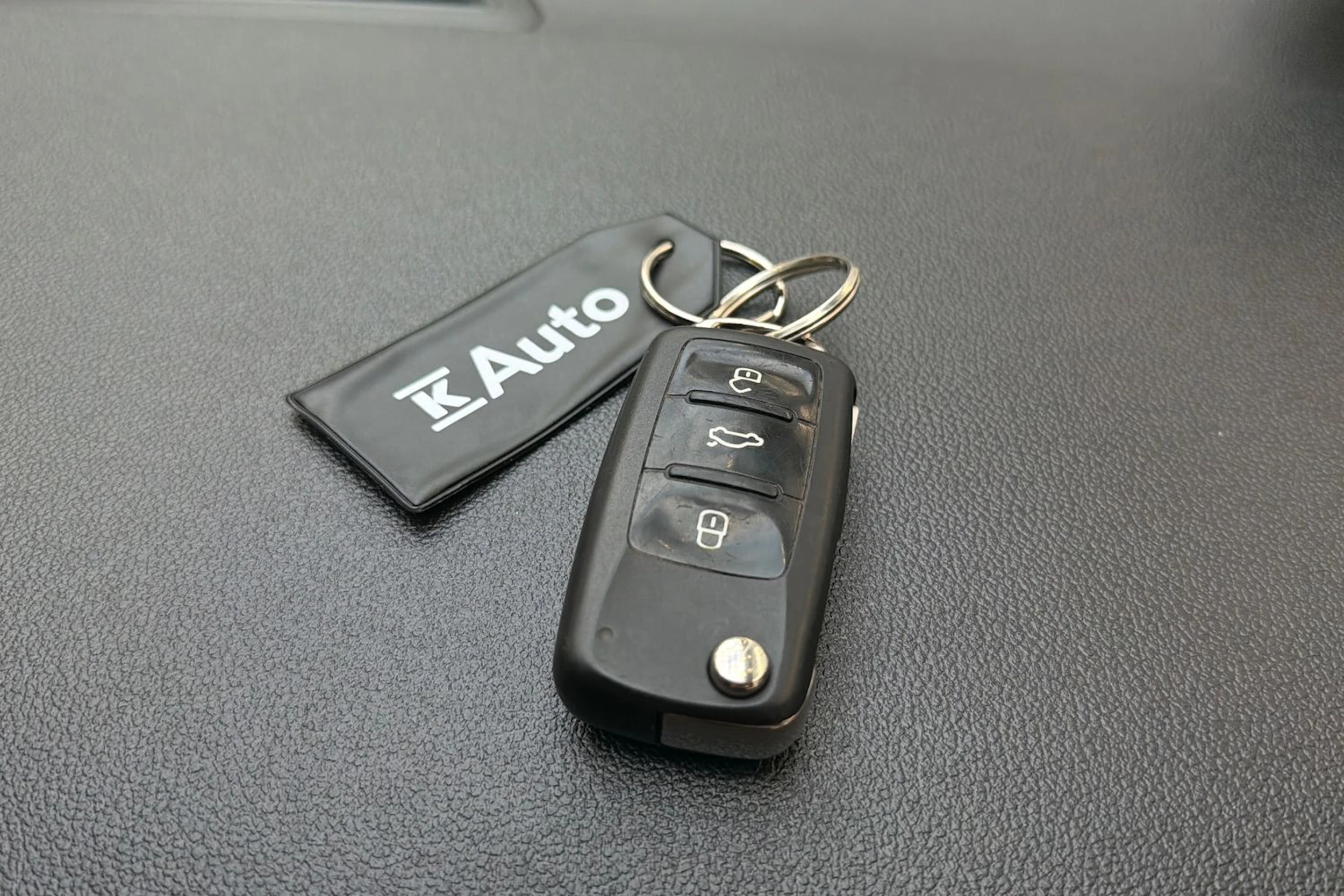 ruskea (beige) Volkswagen Beetle 2016 kuva 23.