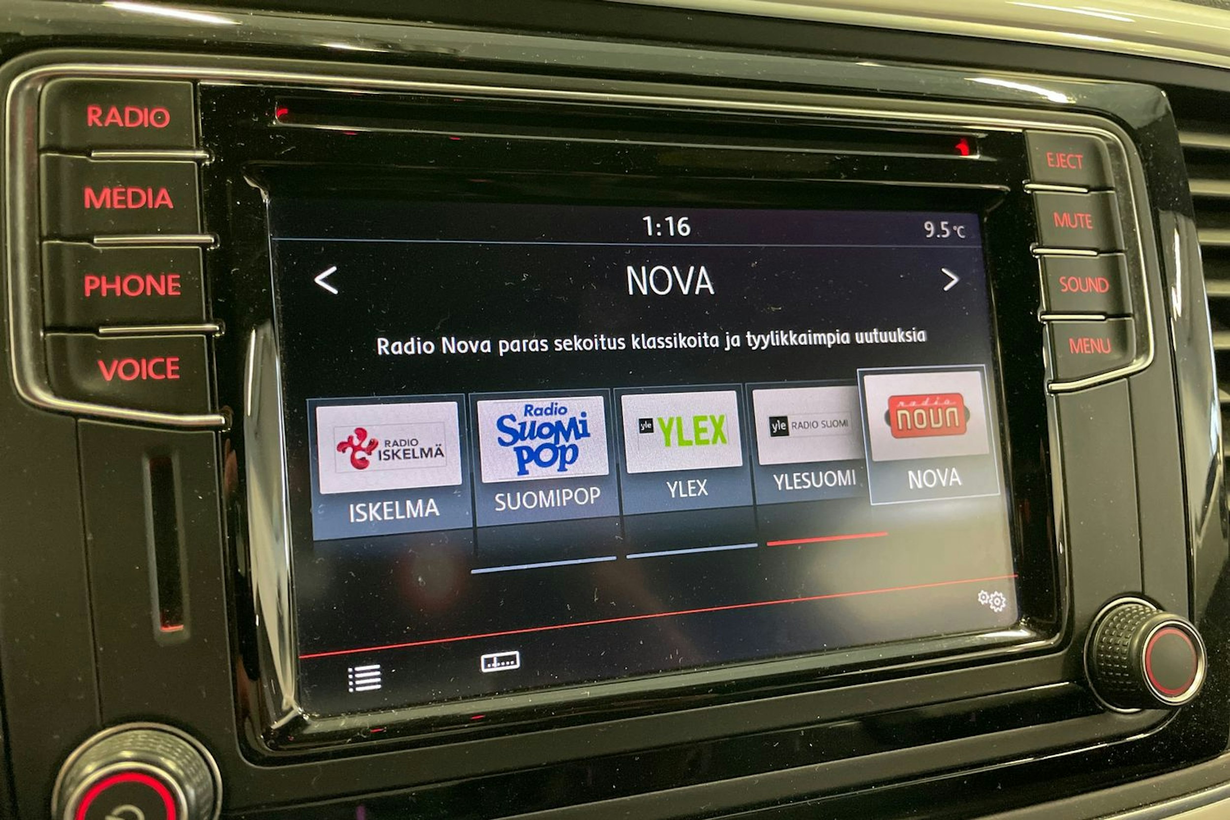 Valkoinen Volkswagen BEETLE 2018 kuva 17.