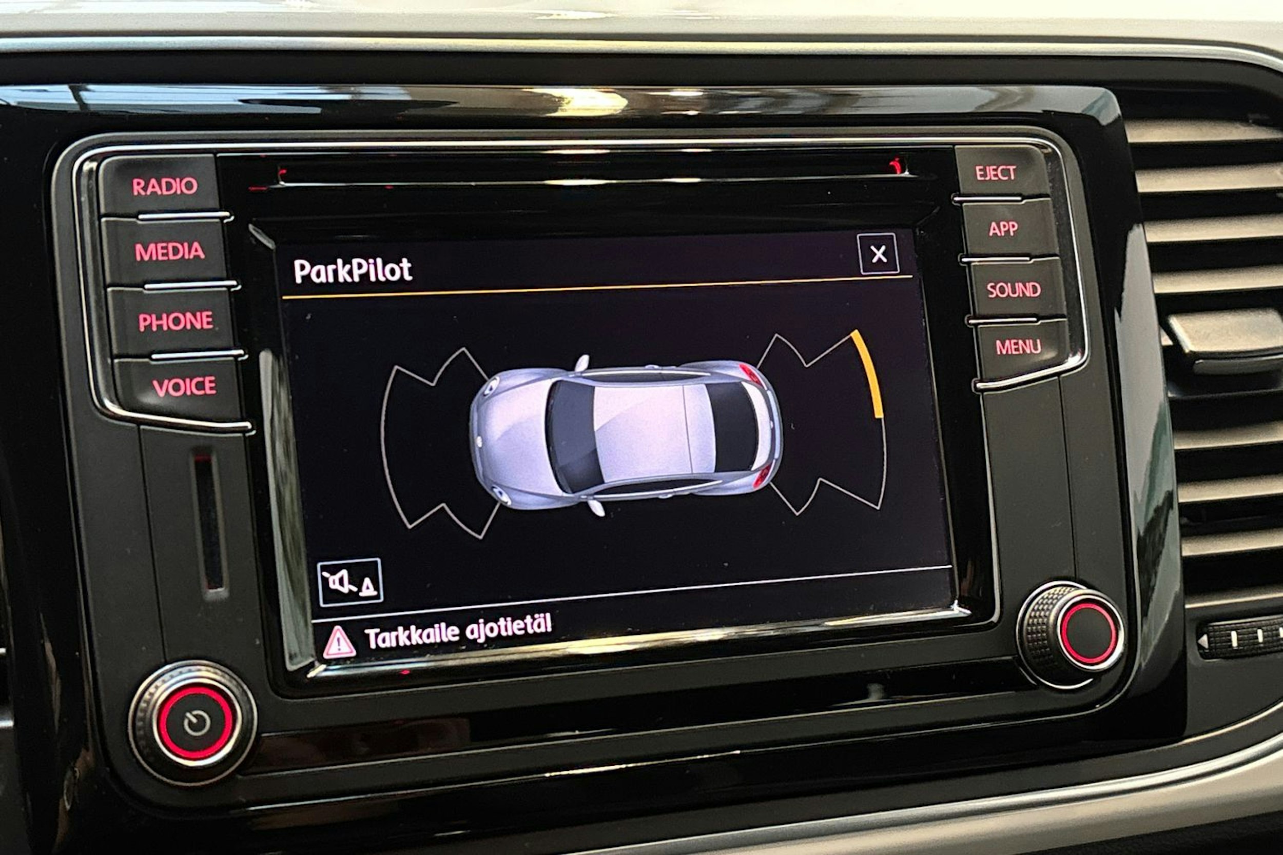 Valkoinen Volkswagen BEETLE 2018 kuva 20.