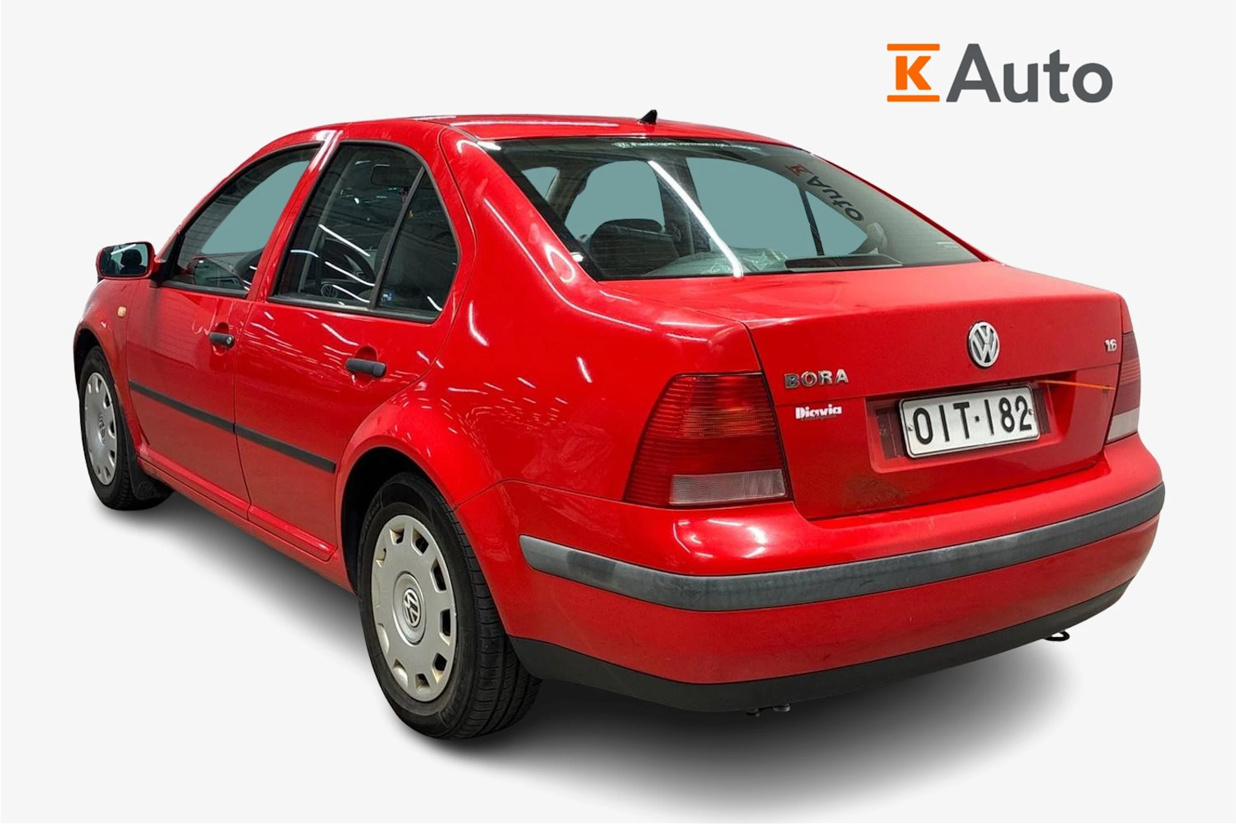 Punainen Volkswagen BORA 1999 kuva 2.