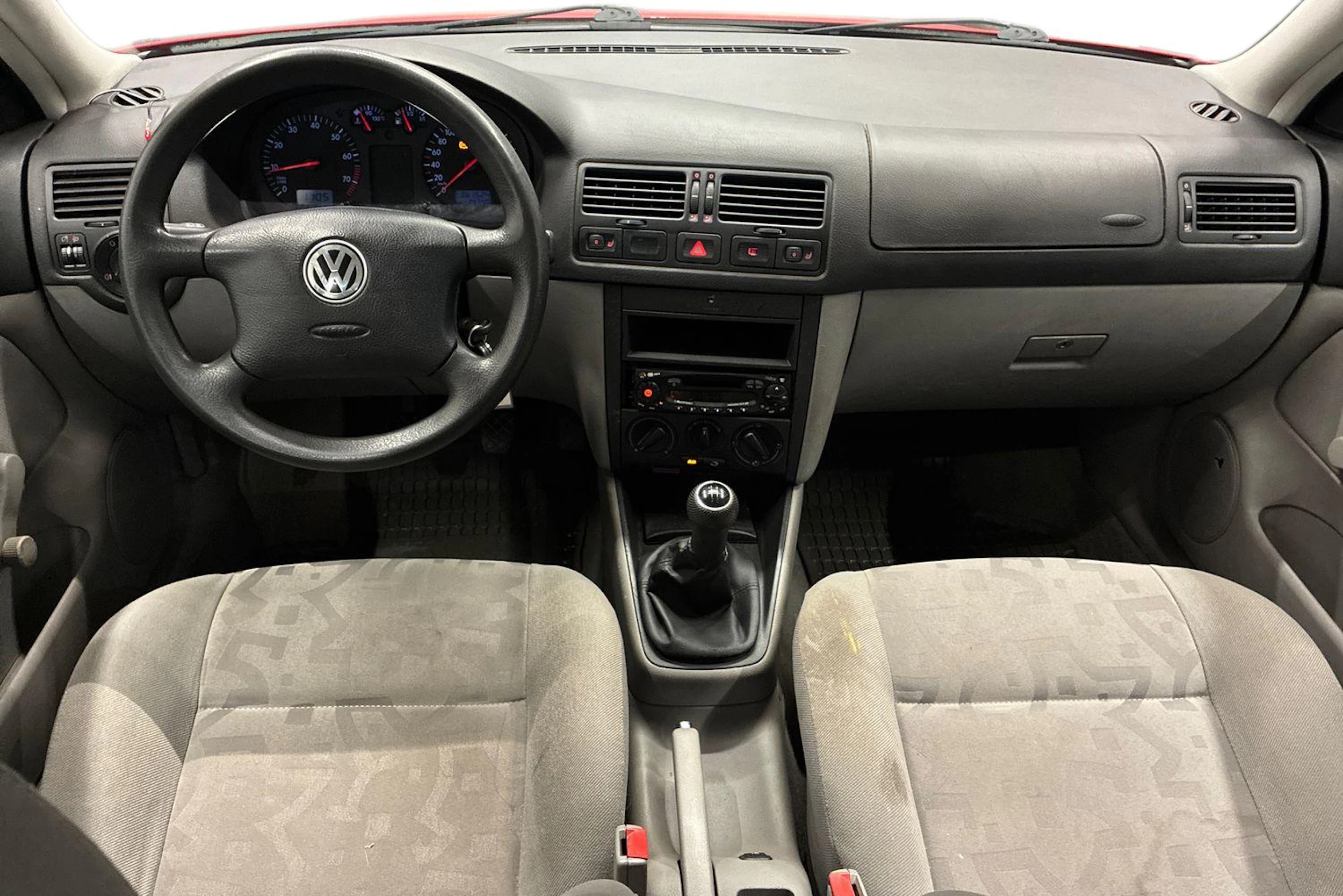 Punainen Volkswagen BORA 1999 kuva 7.