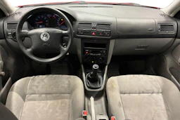 Punainen Volkswagen BORA 1999 kuva 7.