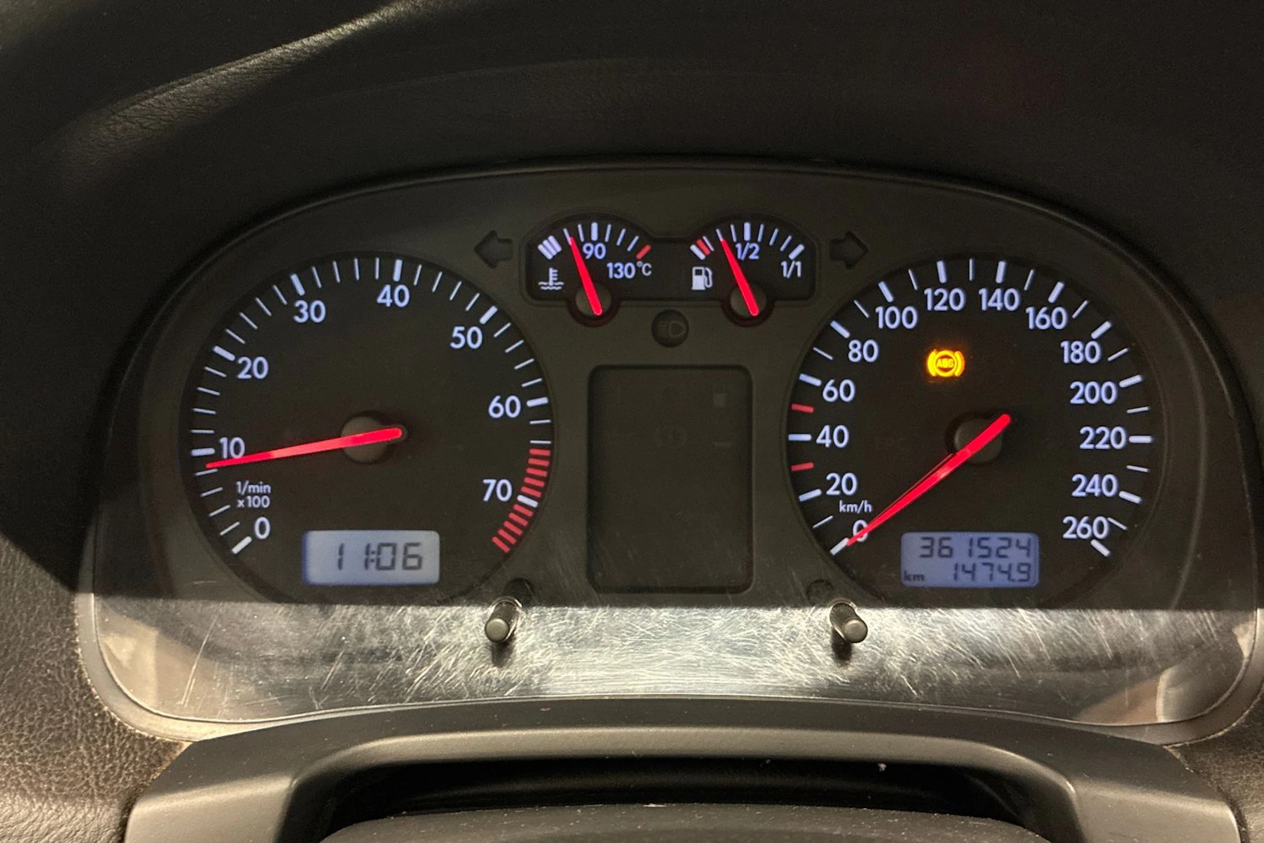 Punainen Volkswagen BORA 1999 kuva 12.