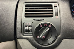 Punainen Volkswagen BORA 1999 kuva 13.