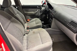 Punainen Volkswagen BORA 1999 kuva 17.