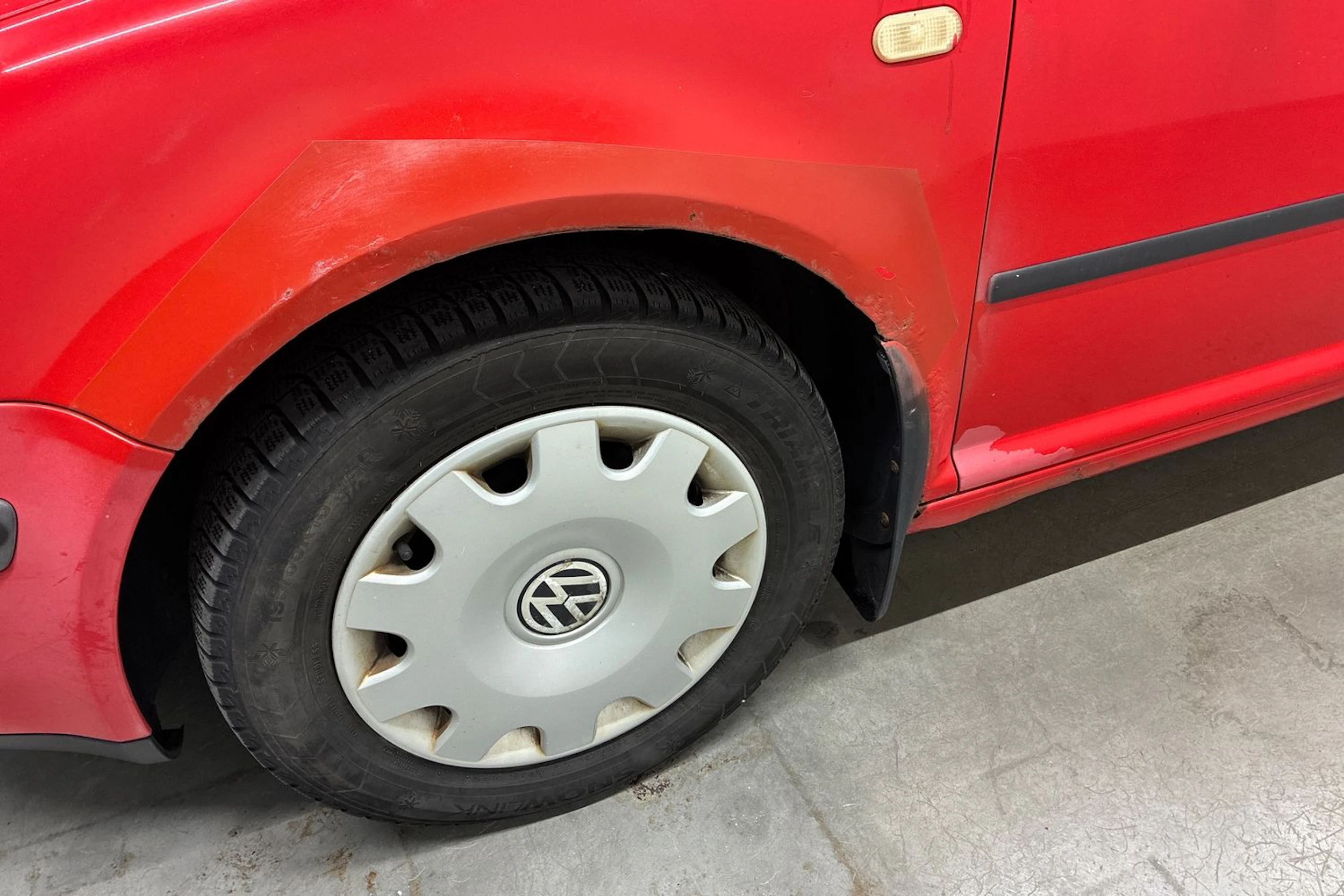 Punainen Volkswagen BORA 1999 kuva 30.