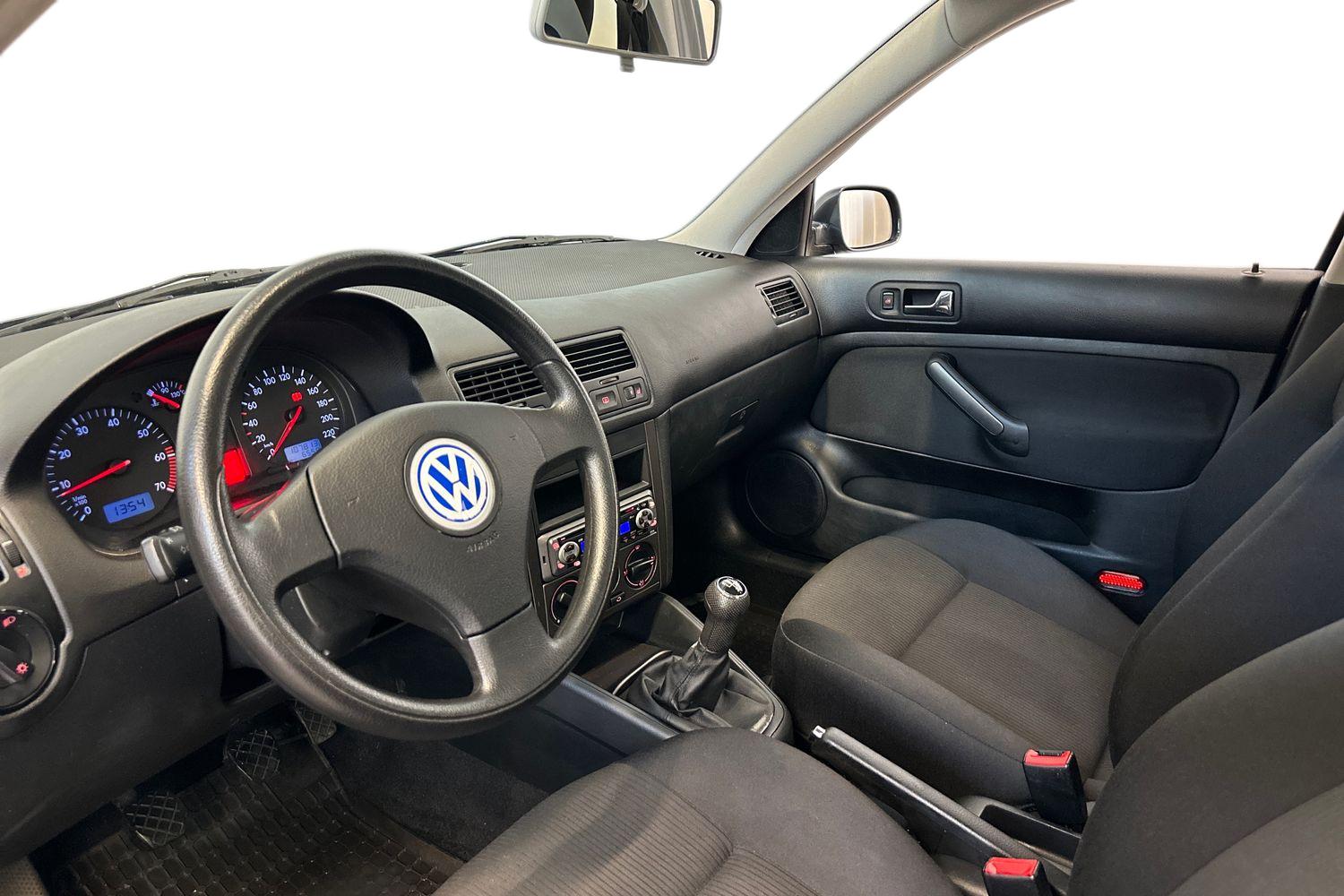 Volkswagen Bora 1,4 55kW 2002, kuva 6/23
