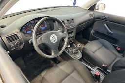 Harmaa Volkswagen BORA 2003 kuva 7.