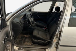 Harmaa Volkswagen BORA 2003 kuva 11.