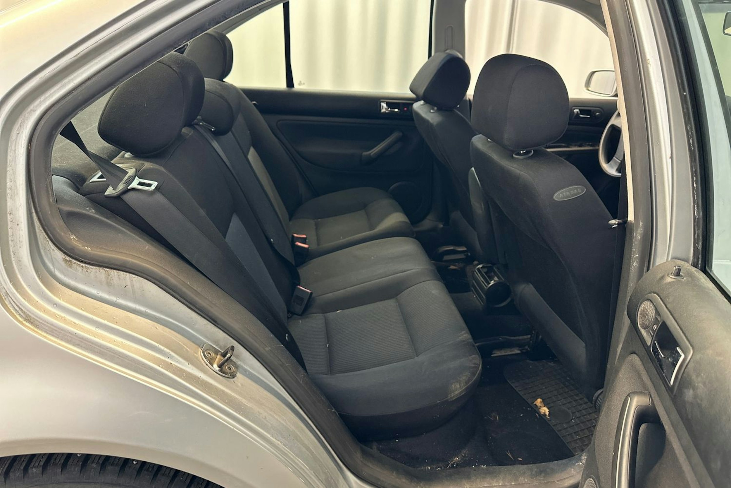 Harmaa Volkswagen BORA 2003 kuva 14.