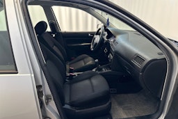 Harmaa Volkswagen BORA 2003 kuva 15.