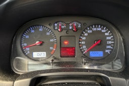 Harmaa Volkswagen BORA 2003 kuva 18.