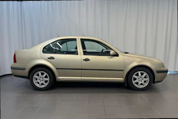 ruskea (beige) Volkswagen Bora 2003 kuva 8.