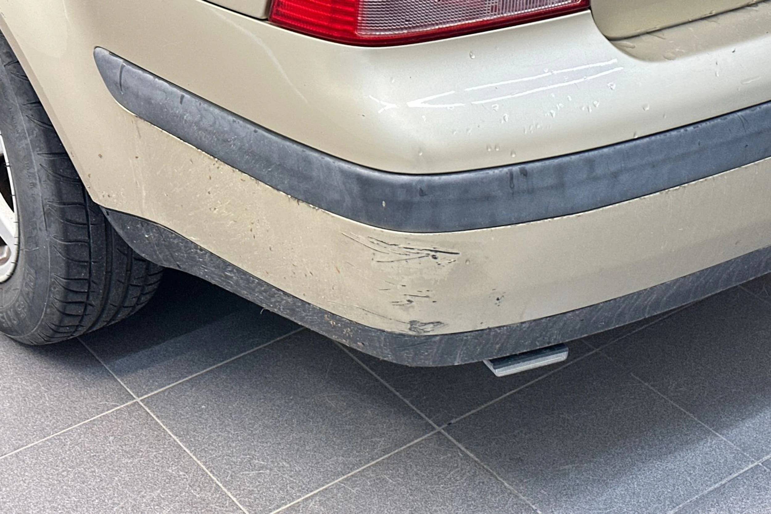 ruskea (beige) Volkswagen Bora 2003 kuva 27.