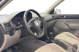 harmaa Volkswagen Bora 2004 kuva 8.