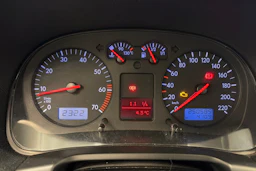 harmaa Volkswagen Bora 2004 kuva 15.