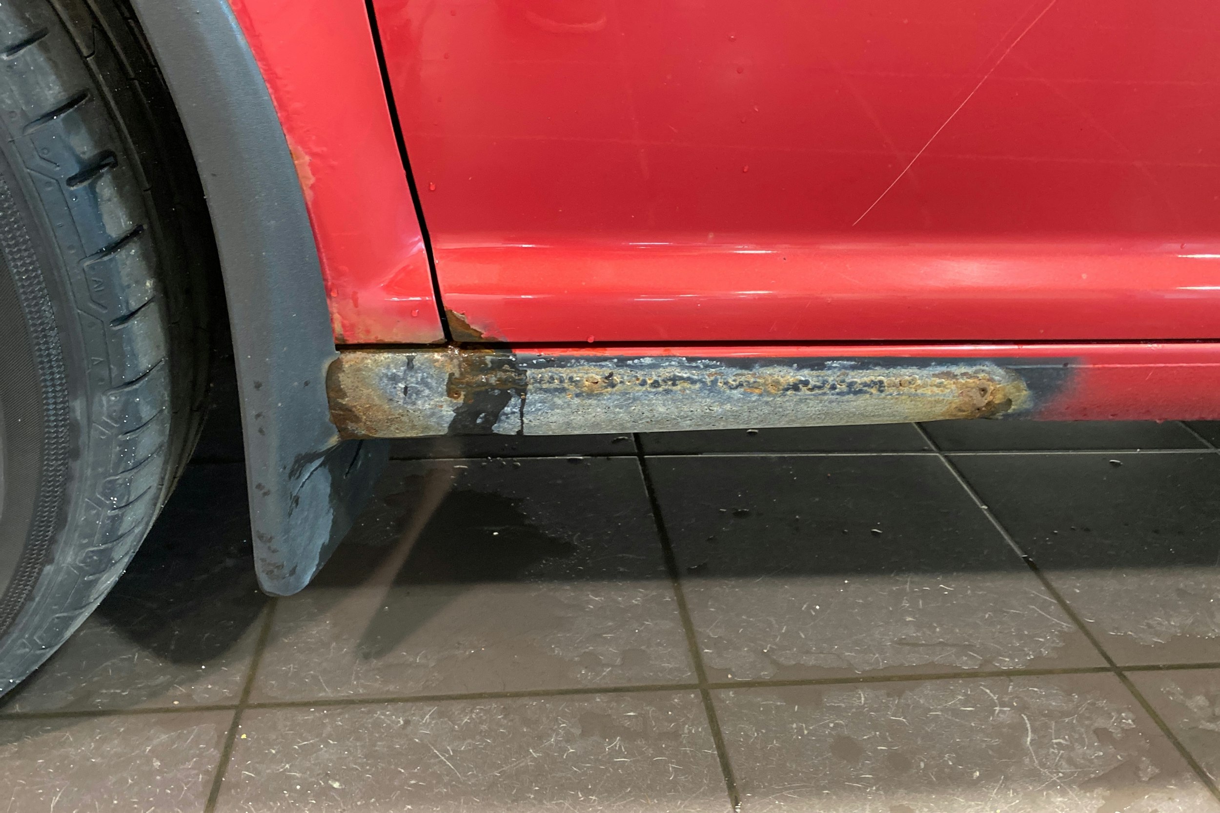 punainen Volkswagen Bora 2004 kuva 29.