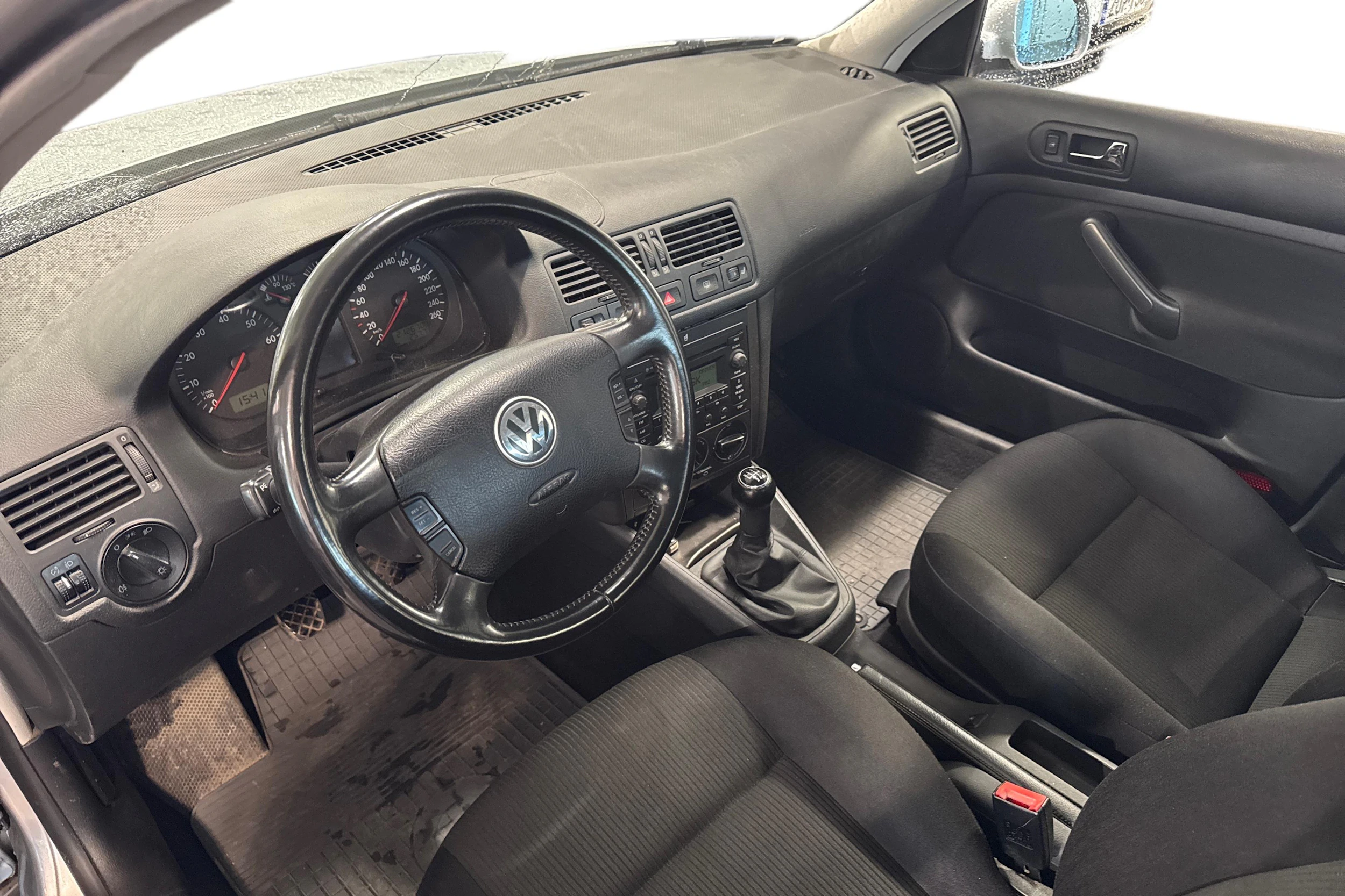 harmaa Volkswagen Bora 2005 kuva 3.