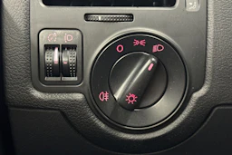 harmaa Volkswagen Bora 2005 kuva 20.