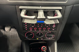 harmaa Volkswagen Bora 2005 kuva 26.