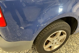 sininen Volkswagen Caddy 2004 kuva 17.