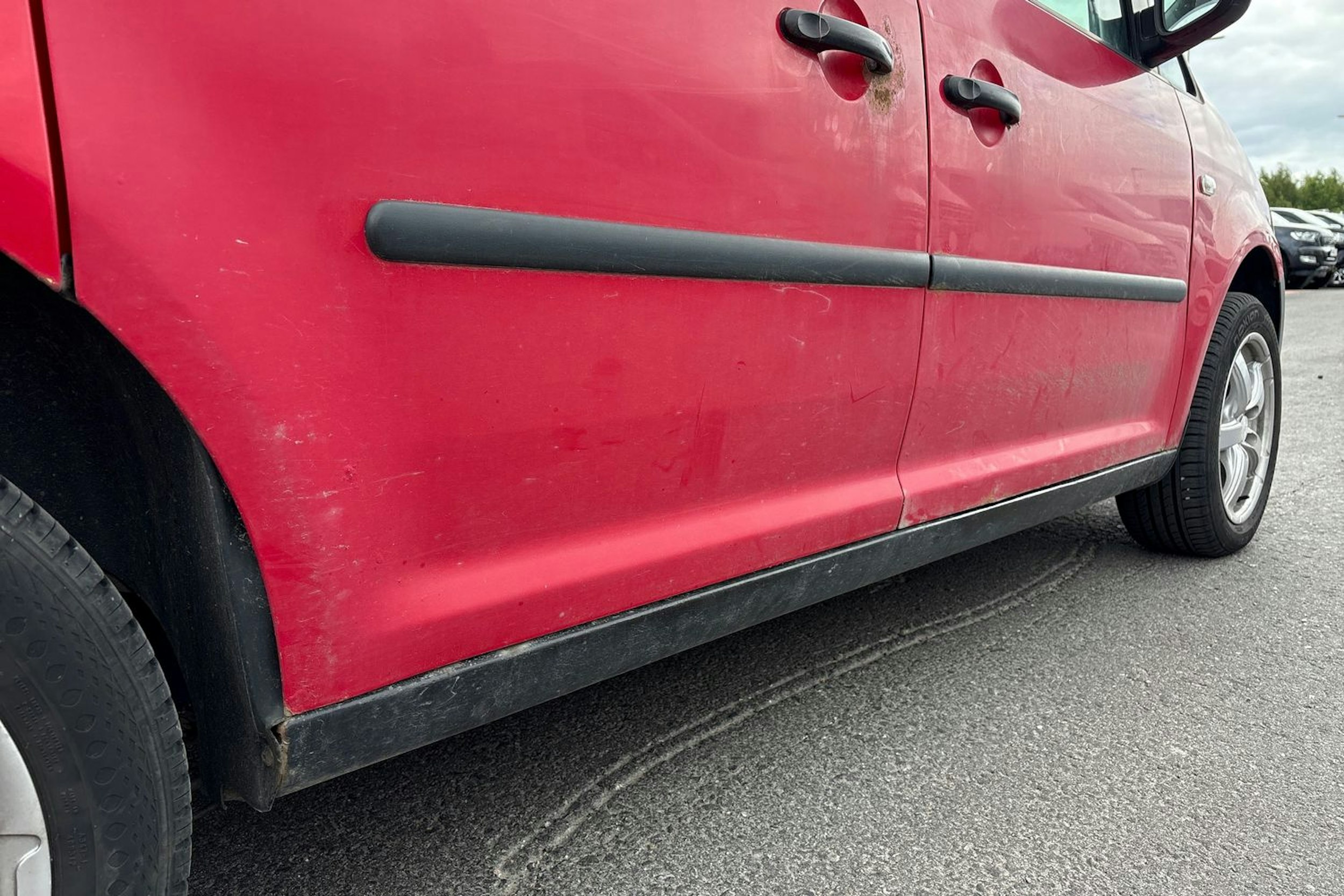 punainen Volkswagen Caddy 2006 kuva 16.