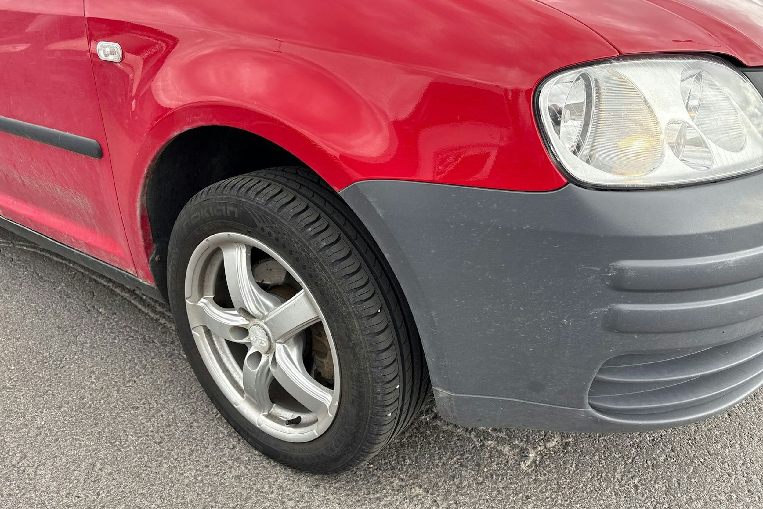 punainen Volkswagen Caddy 2006 kuva 19.