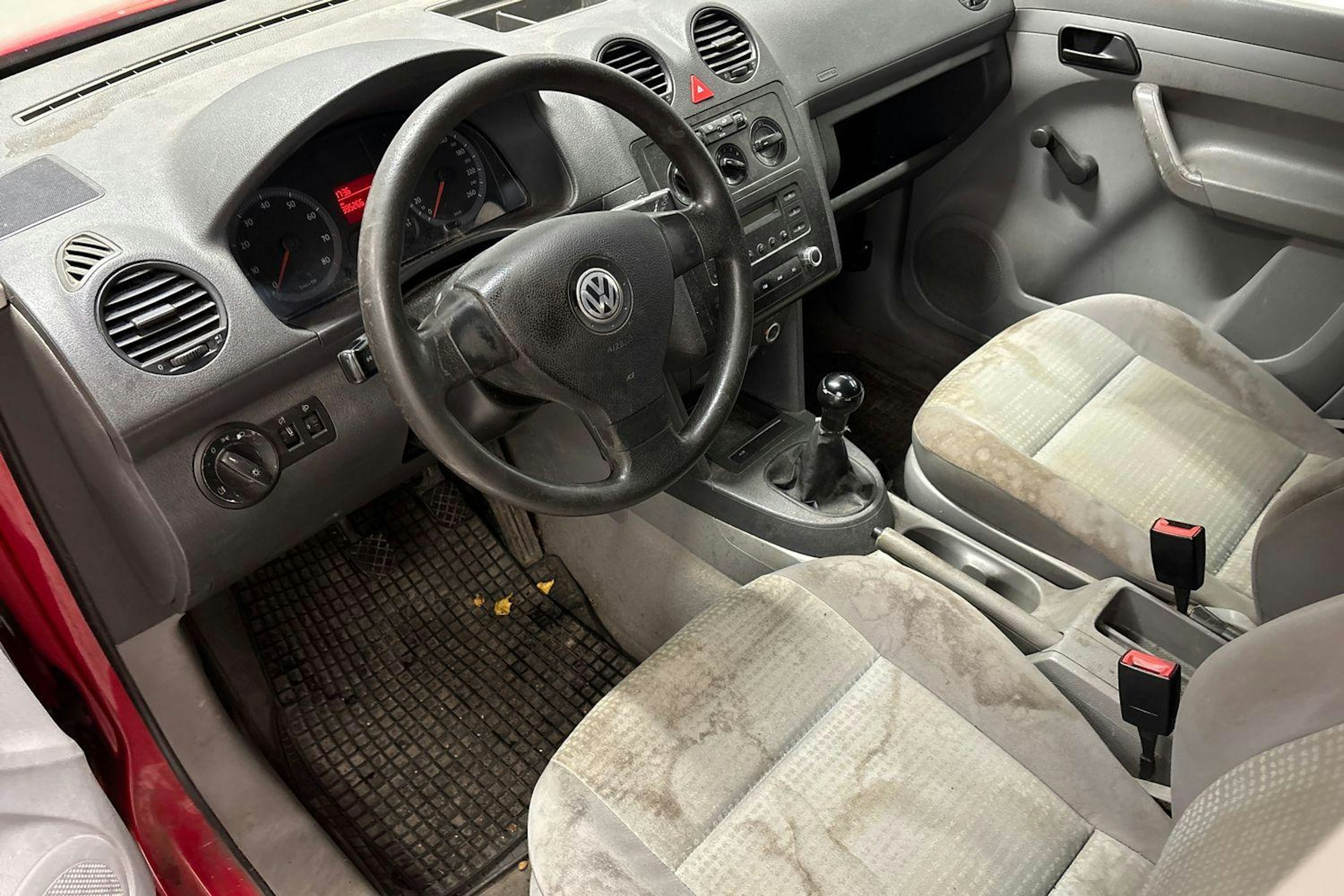 punainen Volkswagen Caddy 2007 kuva 6.