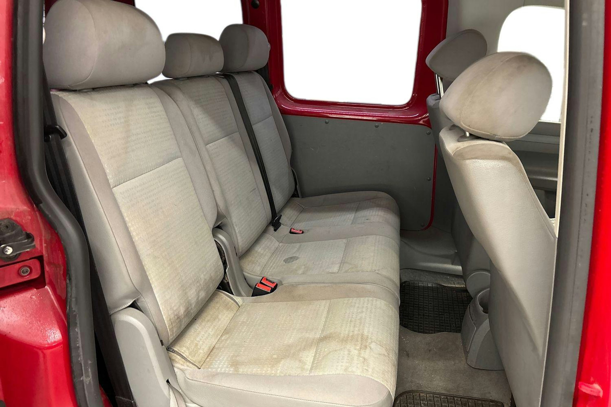 punainen Volkswagen Caddy 2007 kuva 8.