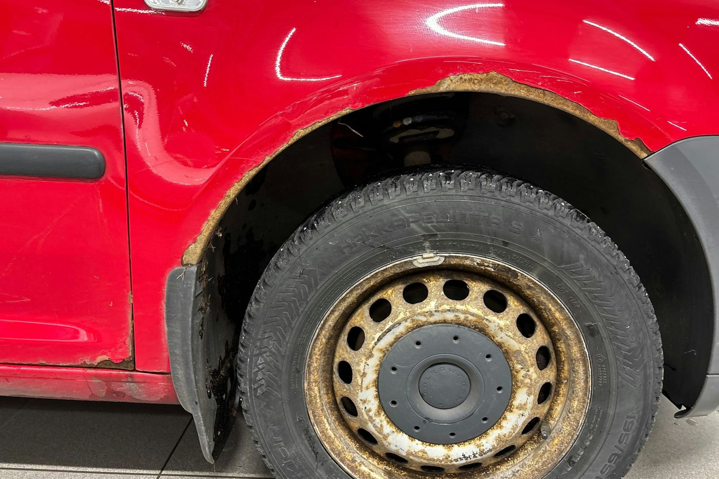 punainen Volkswagen Caddy 2007 kuva 14.