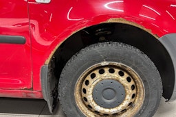 punainen Volkswagen Caddy 2007 kuva 14.