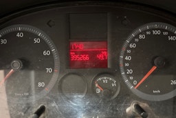 punainen Volkswagen Caddy 2007 kuva 20.