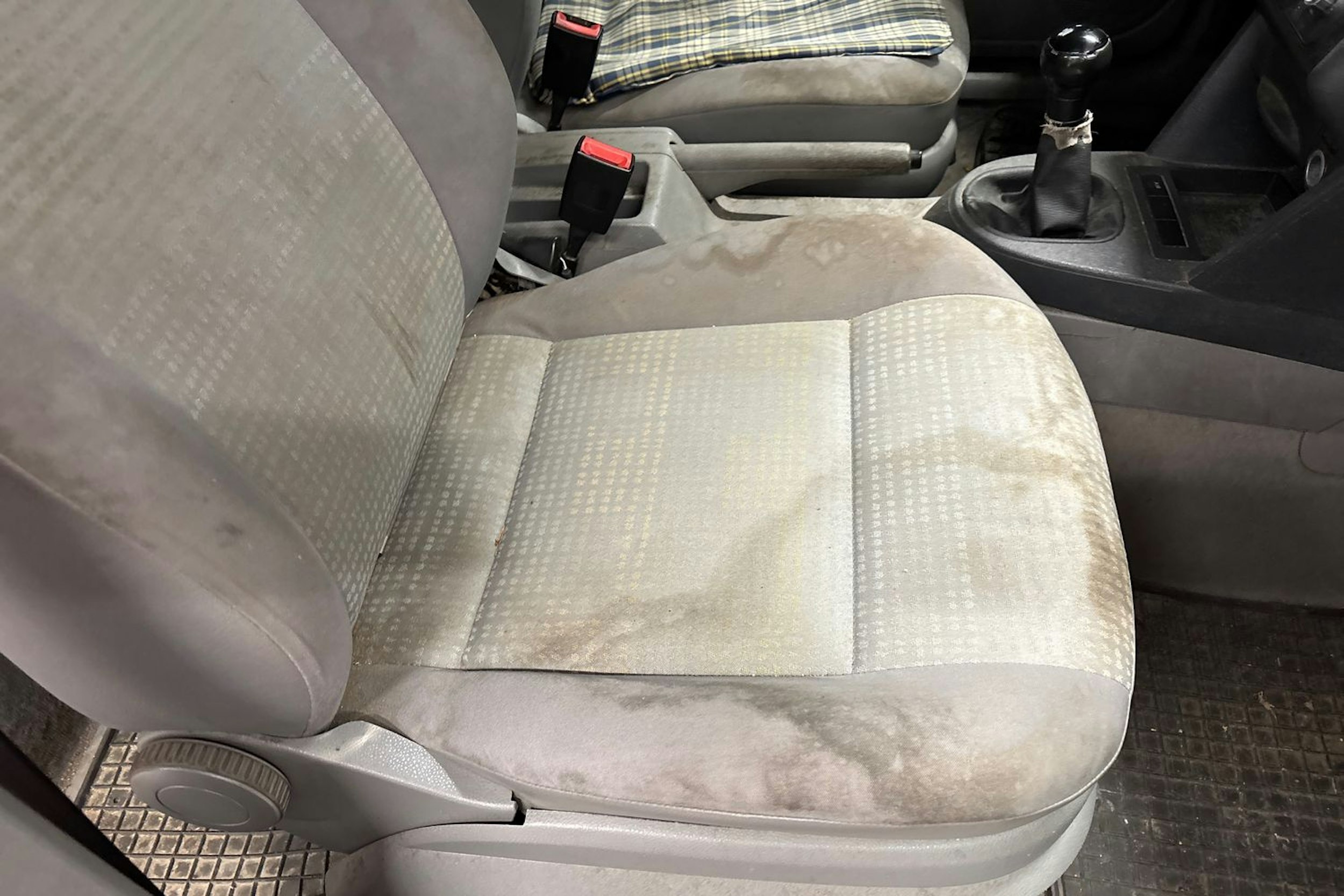 punainen Volkswagen Caddy 2007 kuva 23.